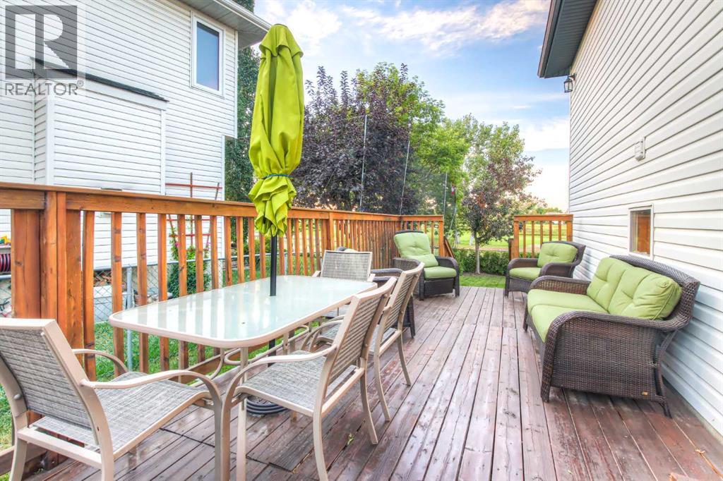 135 Woodside Road NW - 17