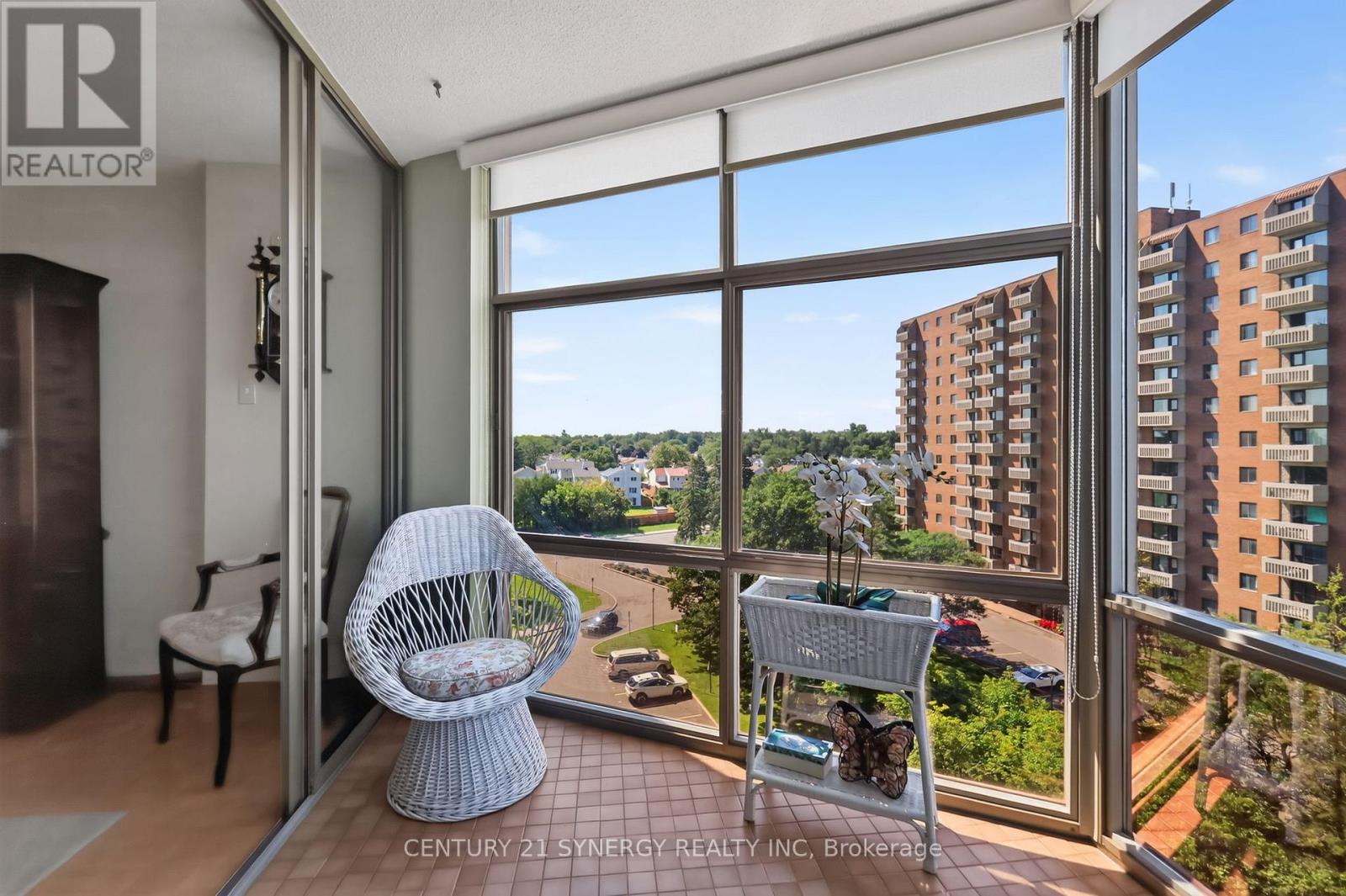 #704 2759 CAROUSEL CRESCENT - Image 15