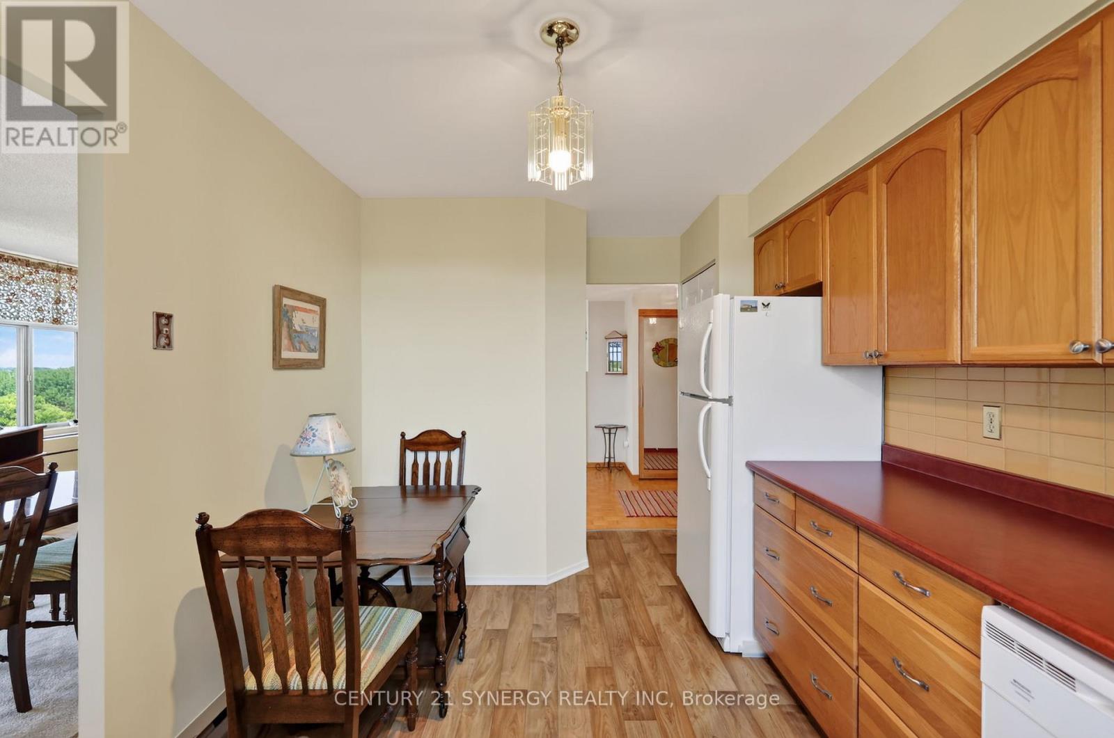 #704 2759 CAROUSEL CRESCENT - Image 18