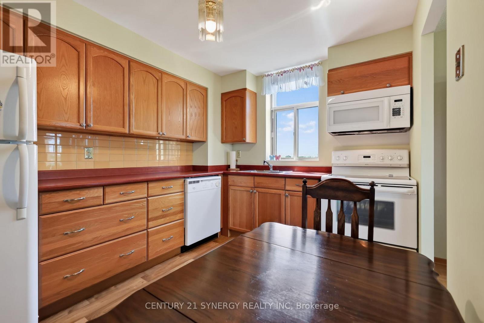 #704 2759 CAROUSEL CRESCENT - Image 22