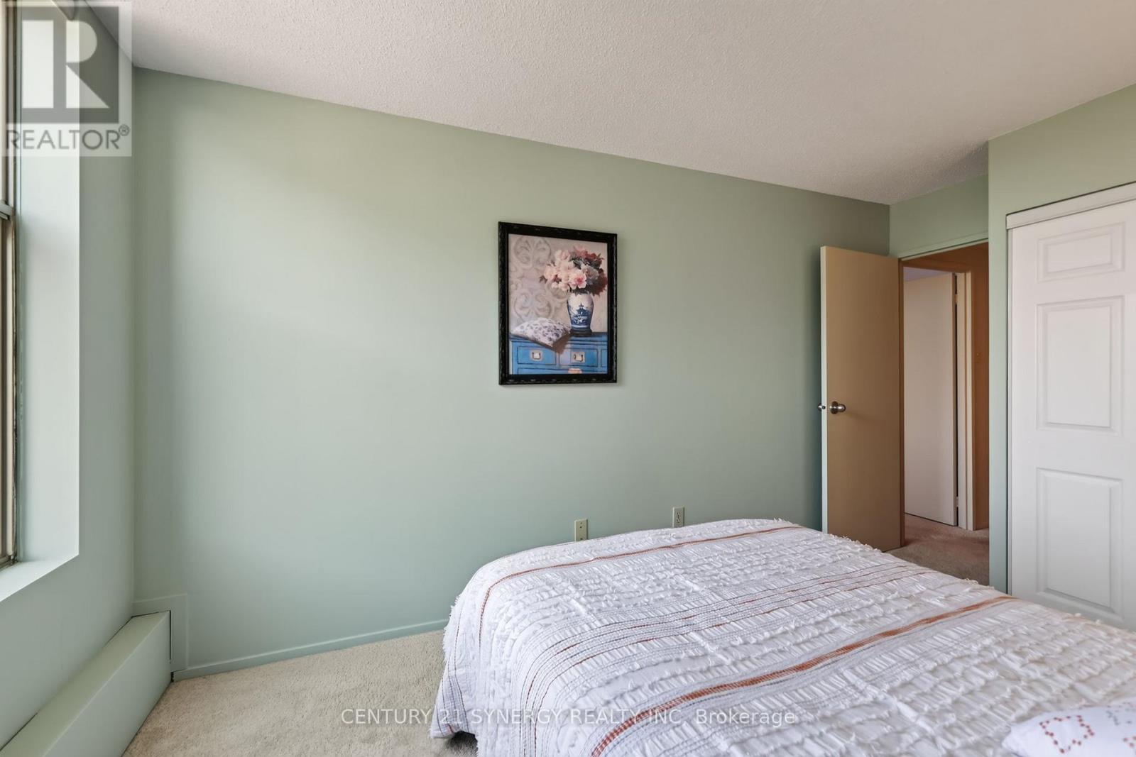 #704 2759 CAROUSEL CRESCENT - Image 34