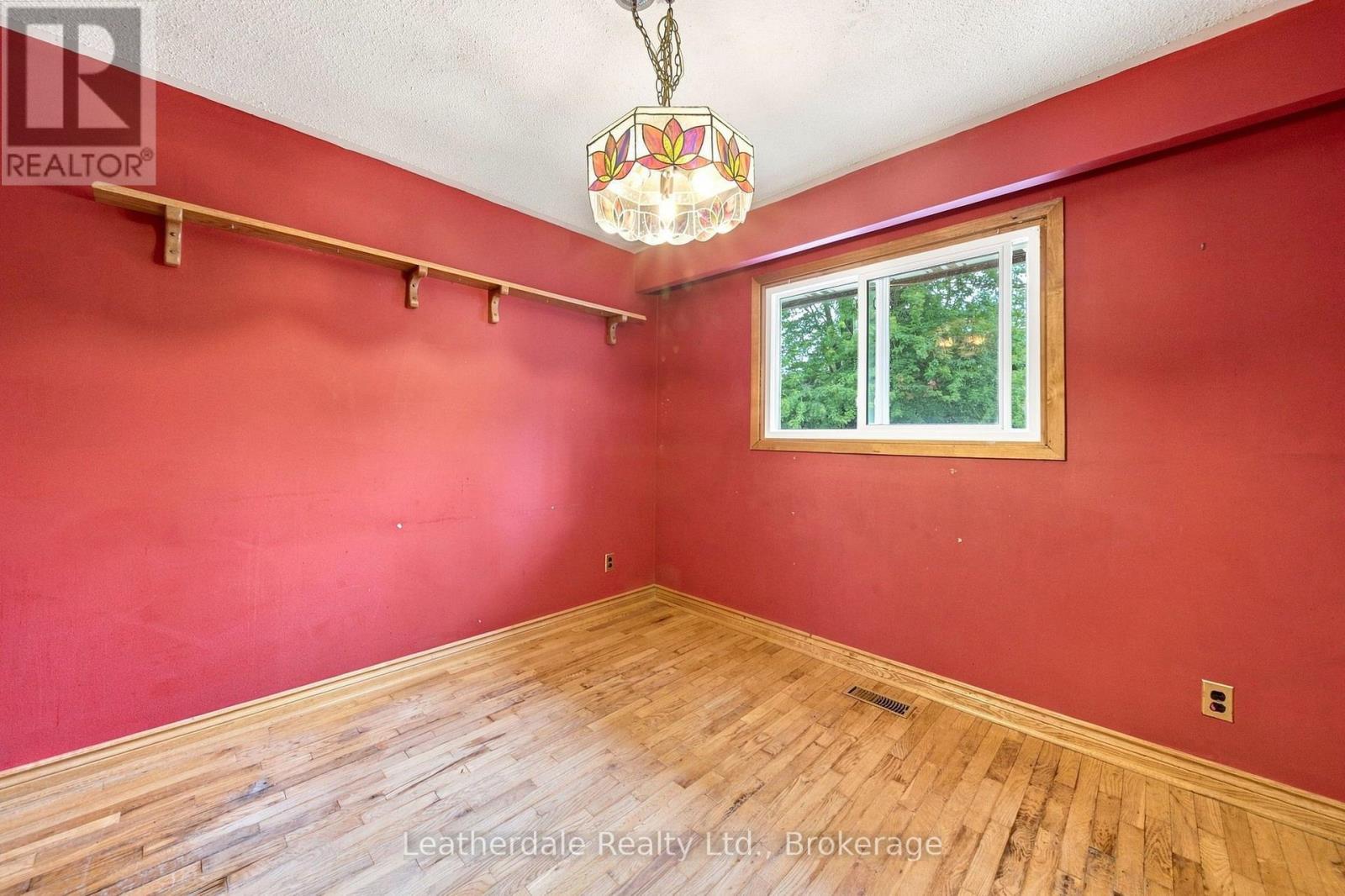 336 FOREST AVENUE N - 7