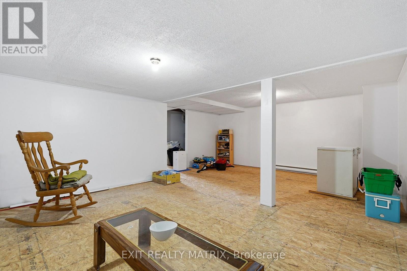 33 FROST AVENUE - 21