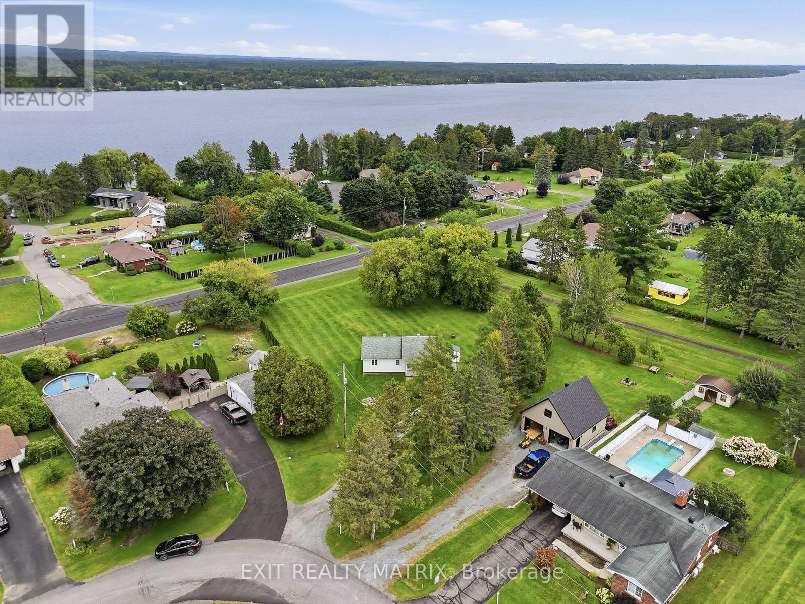 33 FROST AVENUE - 30