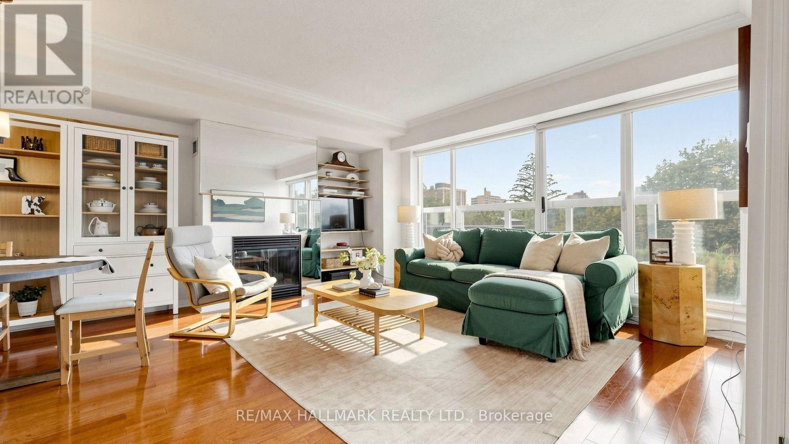 #312 1818 BAYVIEW AVENUE - 2