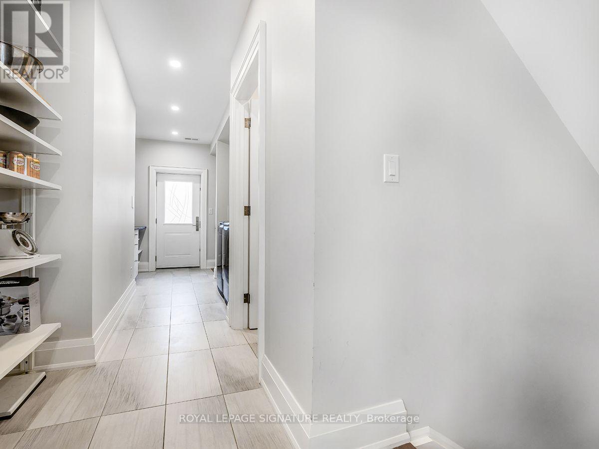 30 BROADLEAF ROAD - 19