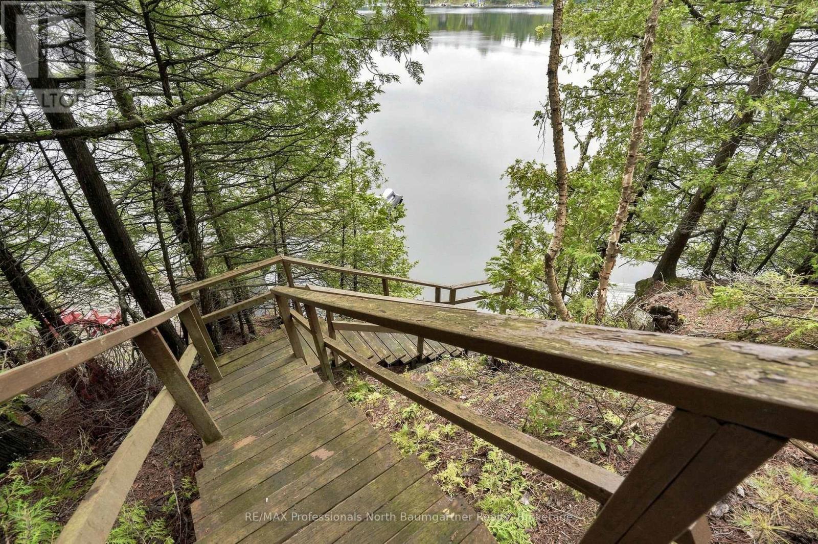 1803 CRYSTAL LAKE ROAD - 30