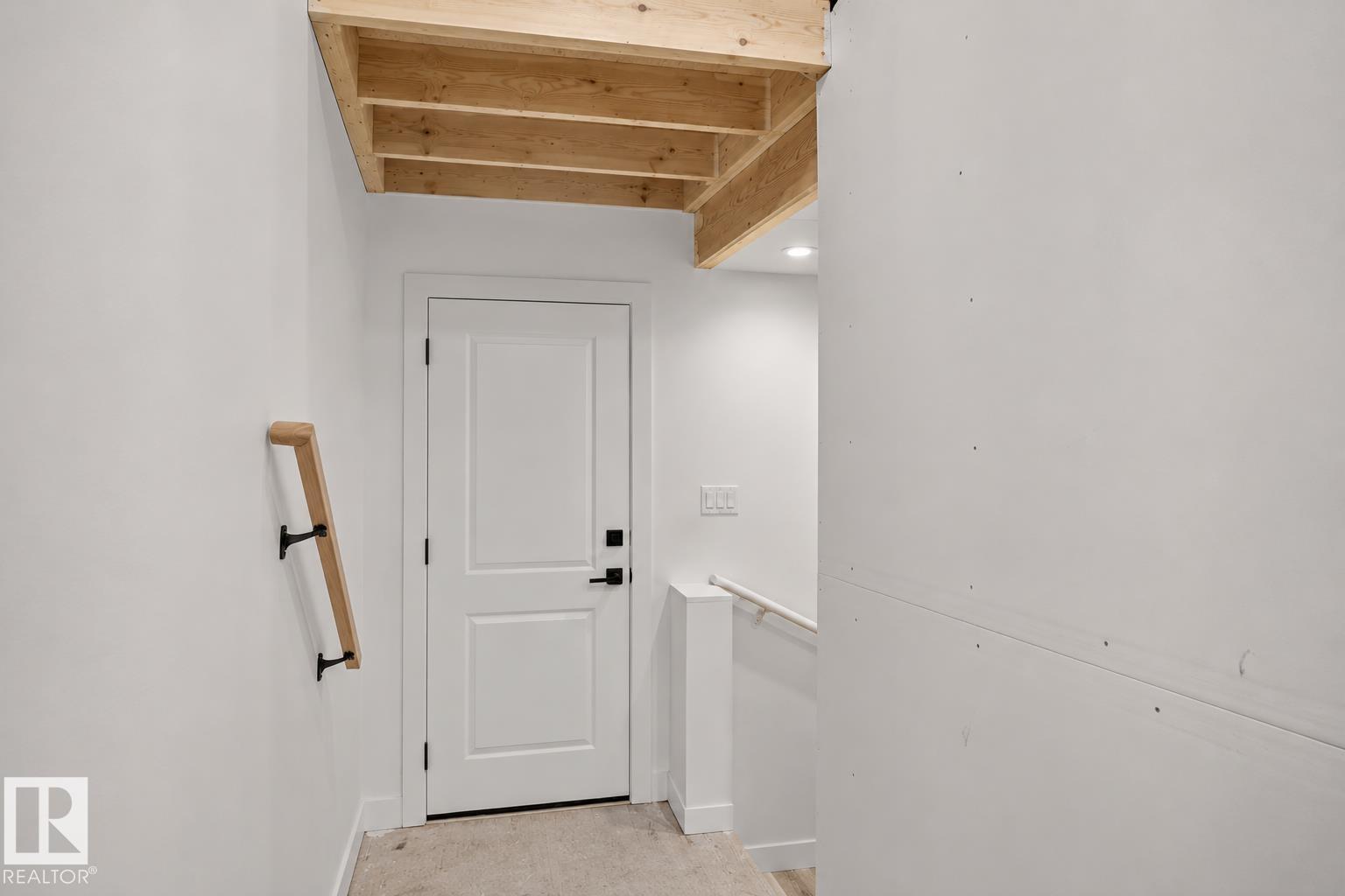 65 SILVERSTONE DR, photo 42 of 45