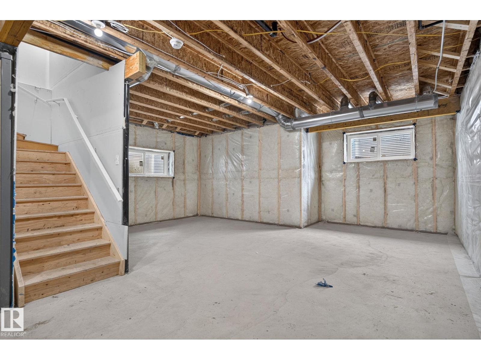 65 SILVERSTONE DR, photo 44 of 45
