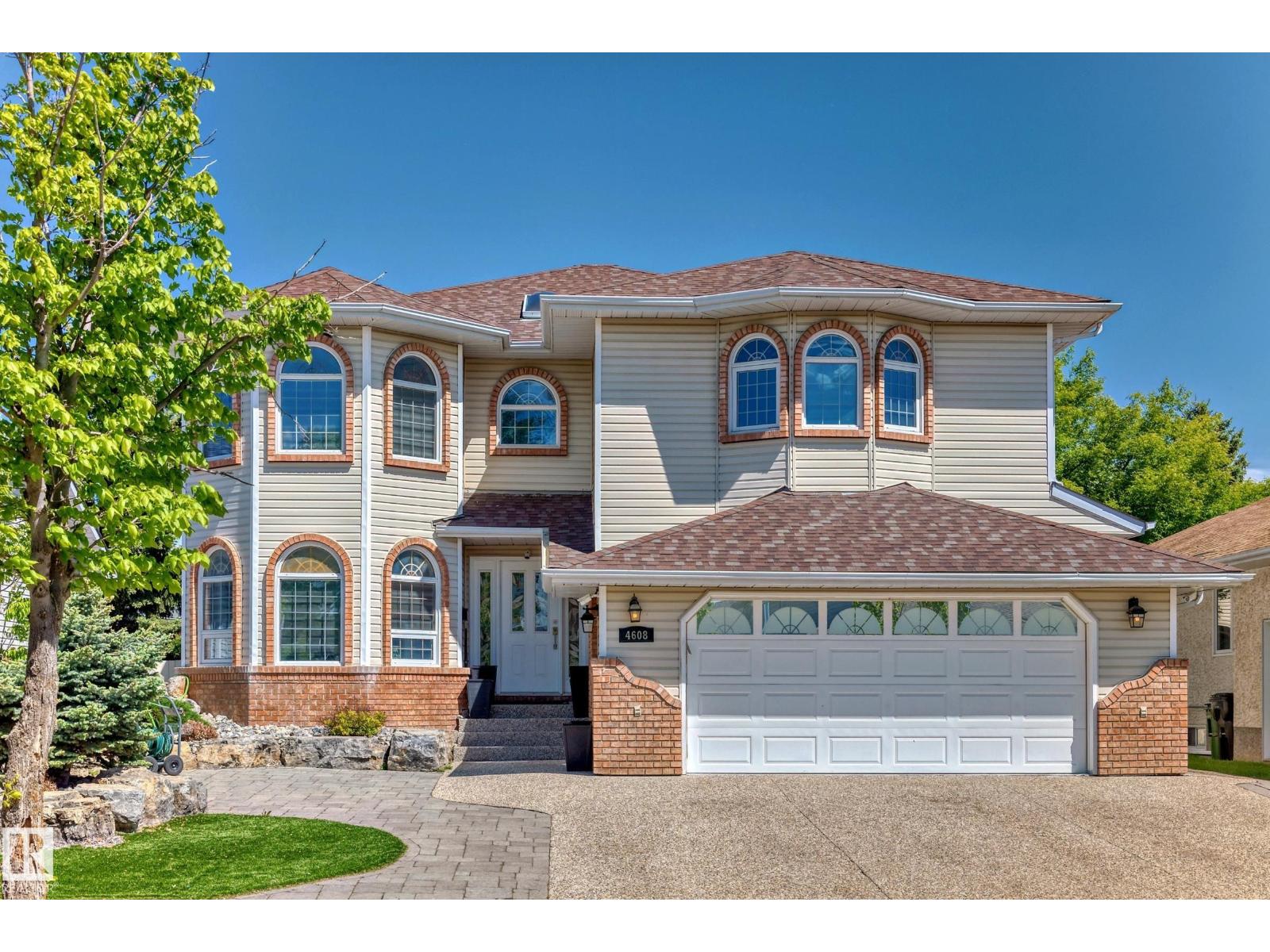 4608 43 AV NW, Jackson Heights, Edmonton photo 2