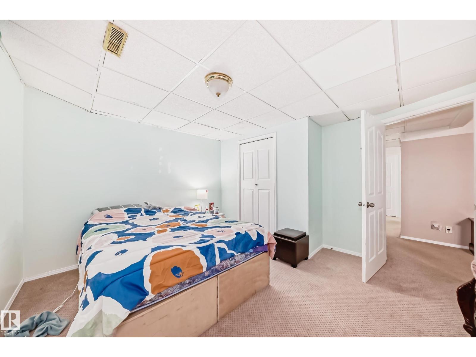 4608 43 AV NW - 54