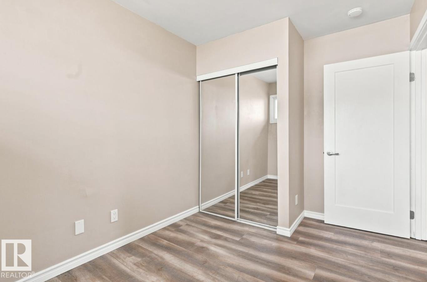 15812 110A AV NW - 26