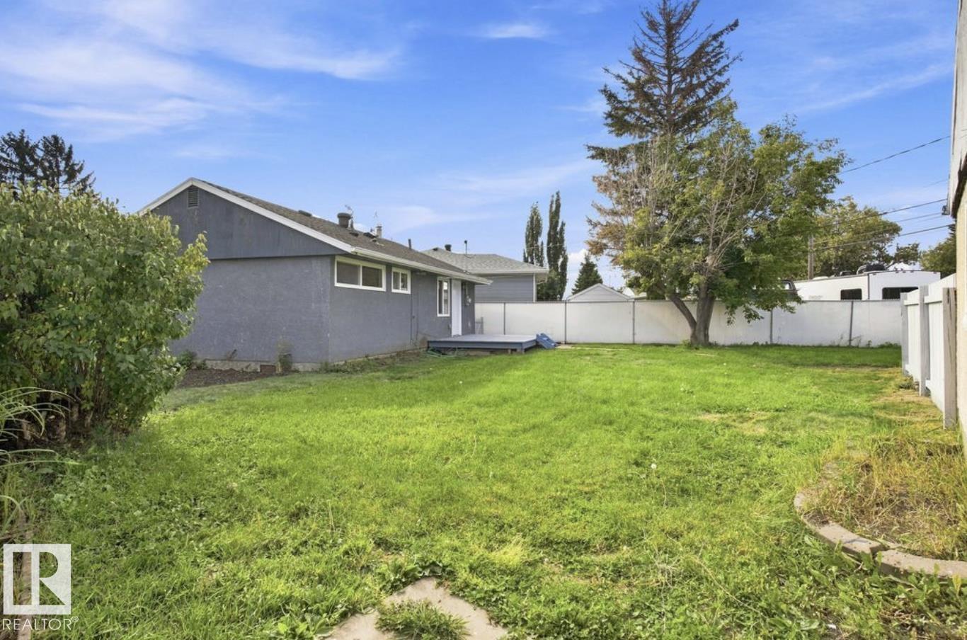 15812 110A AV NW - 37