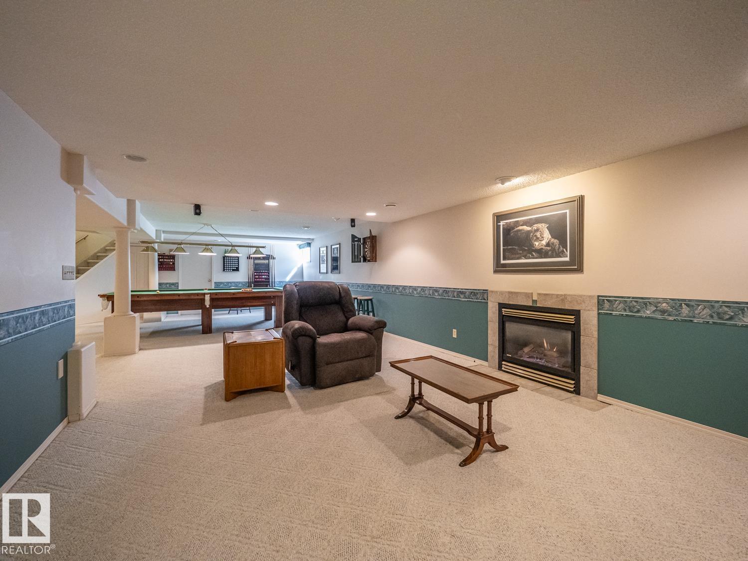 #1090 50242 RGE RD 244A - 32