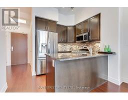619 - 111 Civic Square Gate E, Aurora, ON L4G0S6 Photo 12