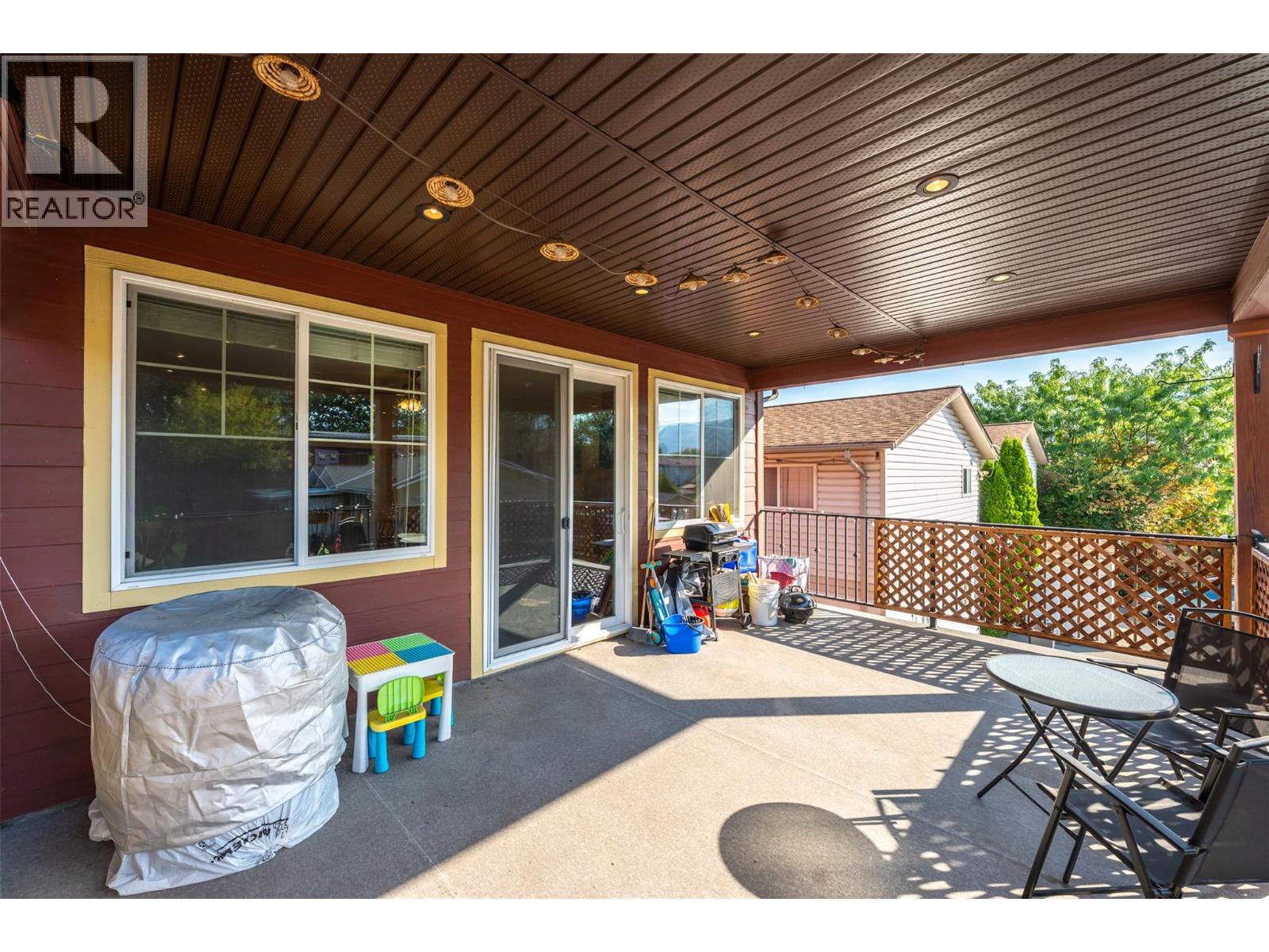 #102 598 Wade Avenue - 22