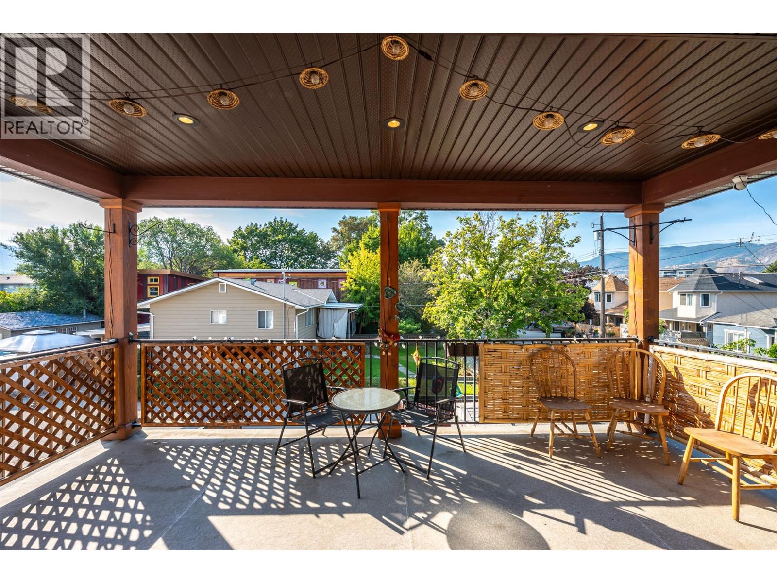 #102 598 Wade Avenue - 20