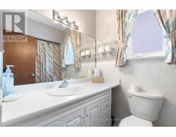 114 Gracefield Avenue, Toronto, ON M6L1L1 Photo 17