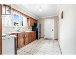 114 Gracefield Avenue, Toronto, ON M6L1L1 Photo 19