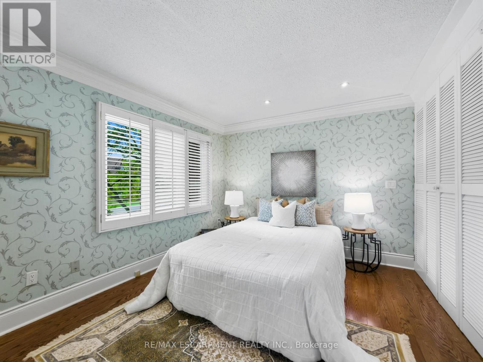 45 TRADEWIND DRIVE - 24