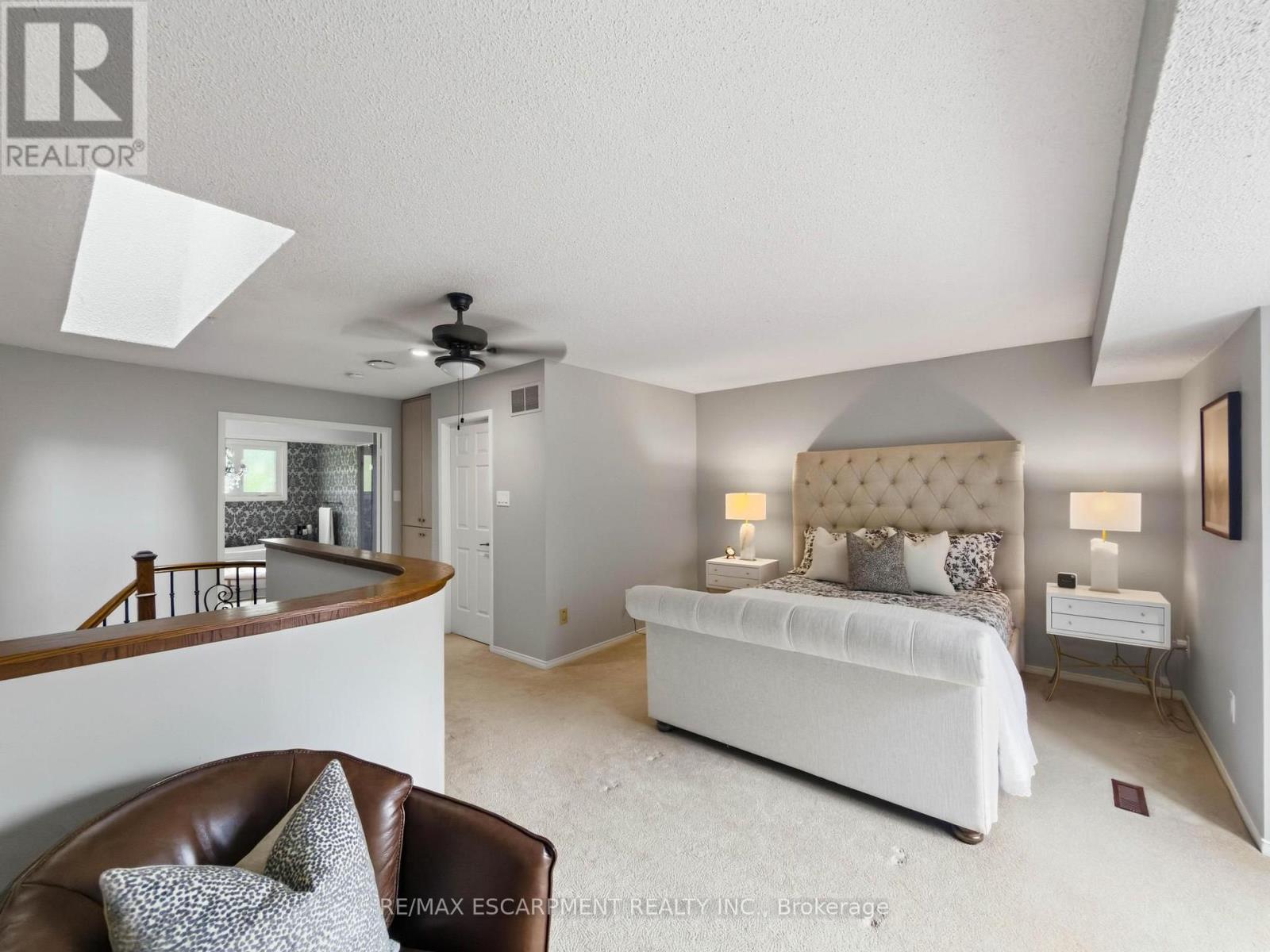 45 TRADEWIND DRIVE - 31