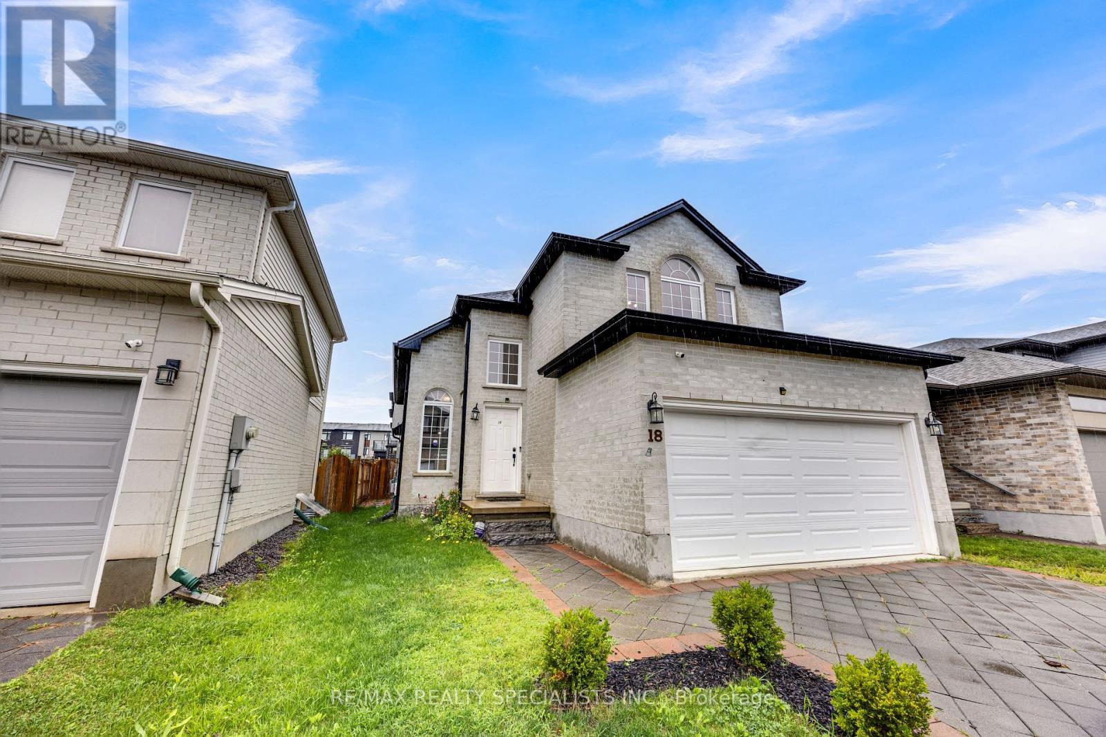 18 - 3270 SINGLETON AVENUE, London South (South W) — photo 1