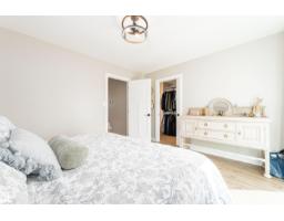 79 Woodstock Dr, Sherwood Park, AB T8A4C2 Photo 30