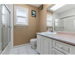12865 63a Avenue, Surrey, BC V3X3S9 Photo 24