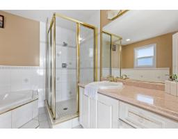 12865 63a Avenue, Surrey, BC V3X3S9 Photo 20