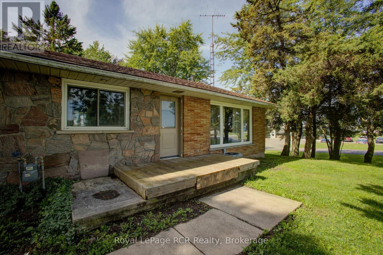 441 SMITH STREET - Image 3