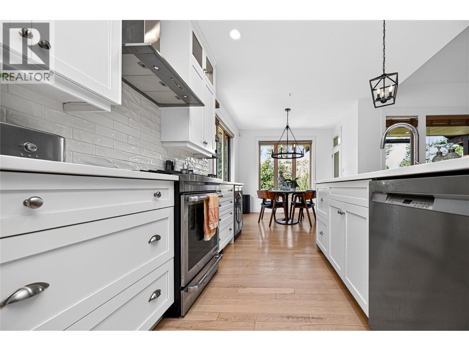 159 Dormie Park Crescent, Vernon