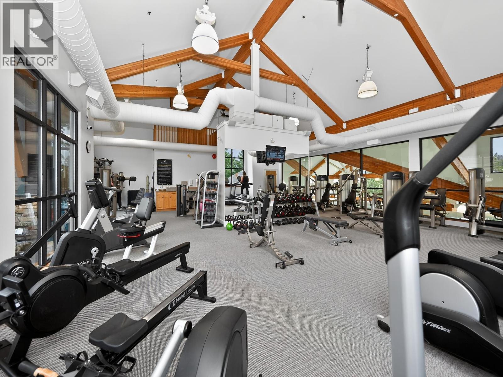 159 Dormie Park Crescent, Vernon