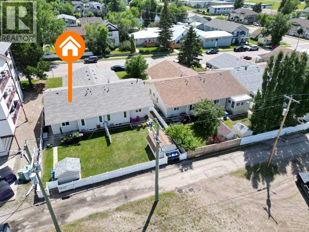 Listing photo – 5016 48 Street, Innisfail