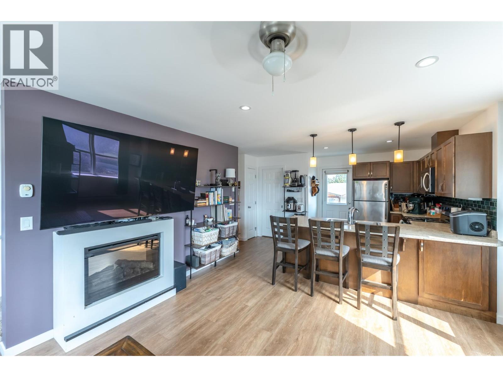 707 REVELSTOKE Avenue Unit# 102, Penticton
