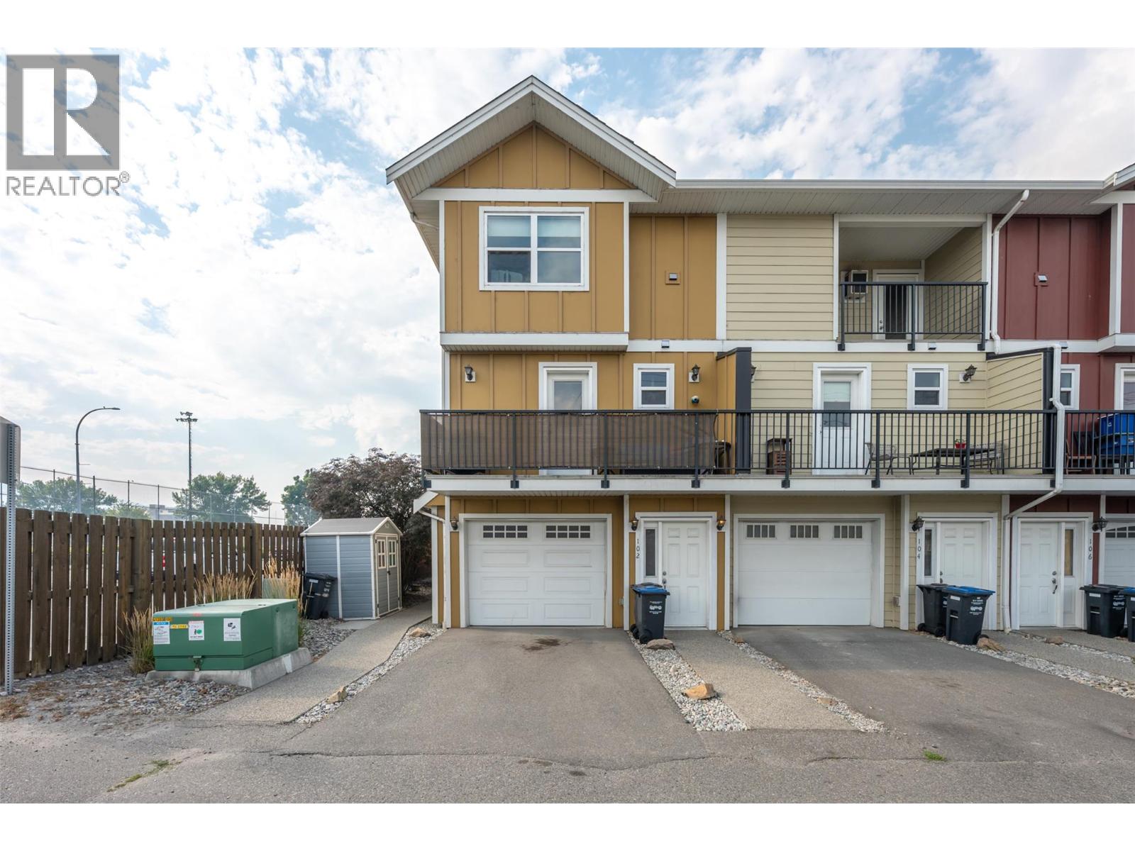 #102 707 REVELSTOKE Avenue - 28