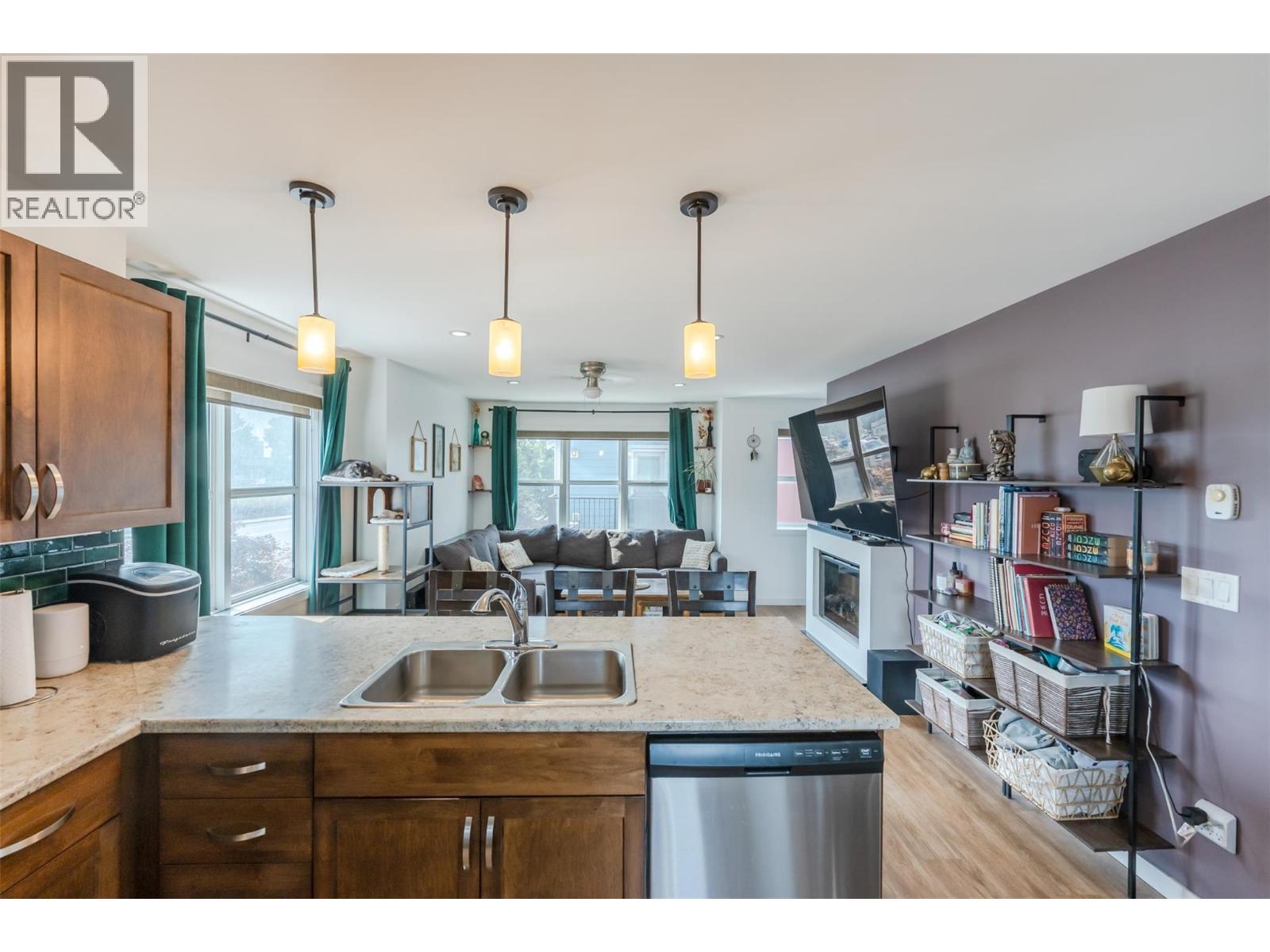 707 REVELSTOKE Avenue Unit# 102, Penticton
