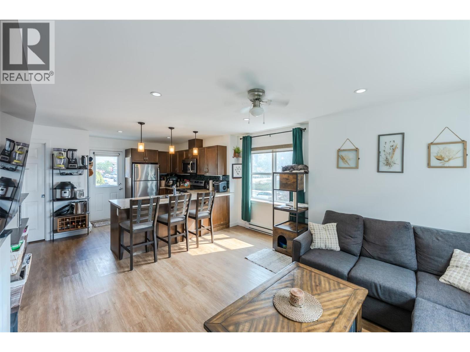 #102 707 REVELSTOKE Avenue - 9