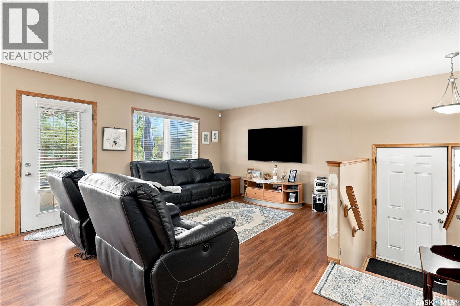 4920 DEWDNEY AVENUE - 4