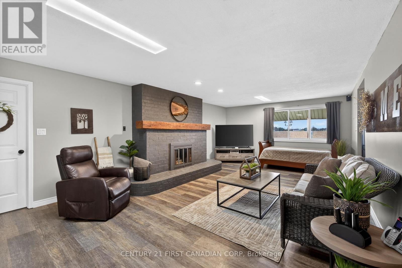 8889 HACIENDA ROAD - 27