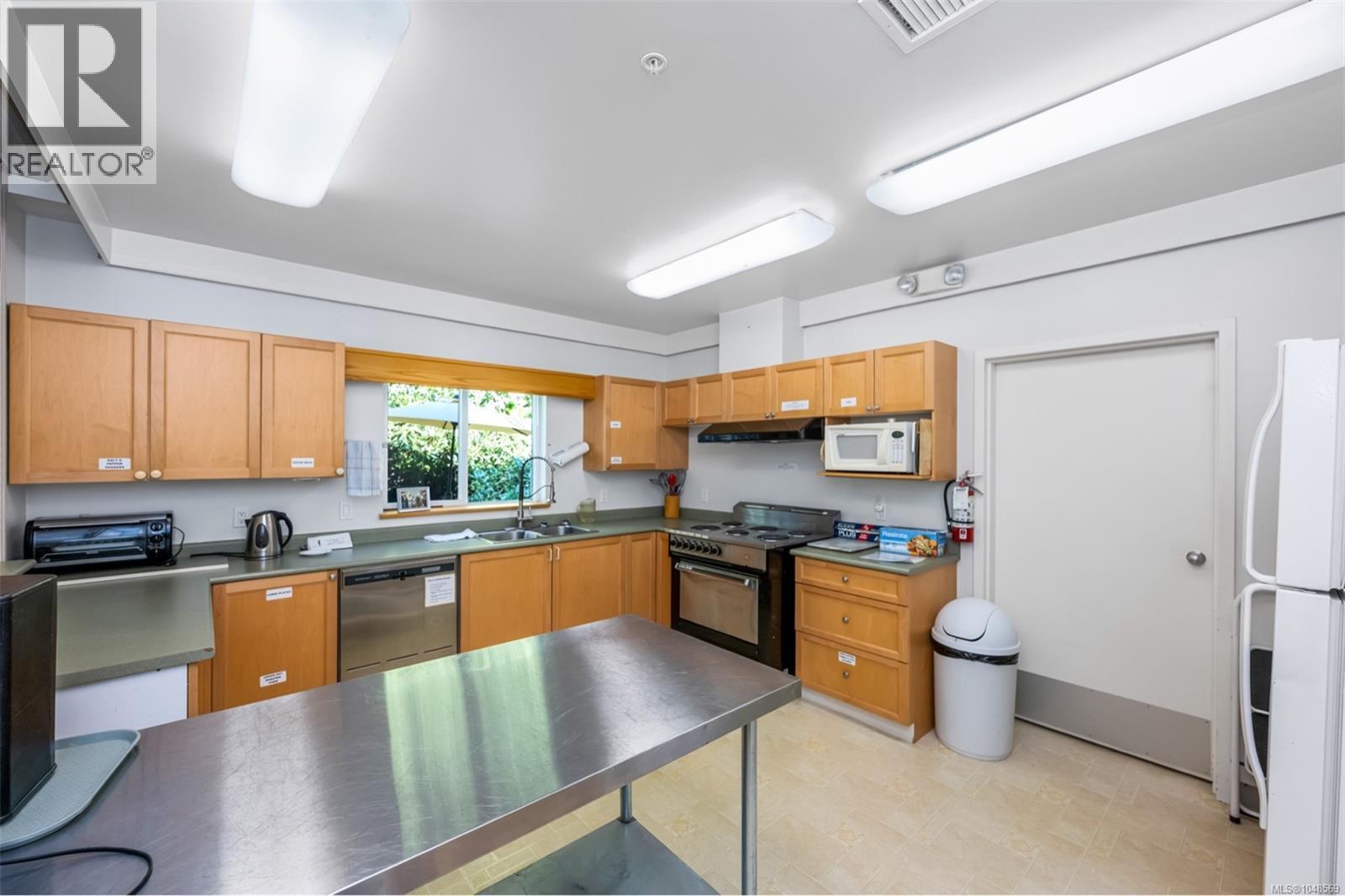 #213 2777 Barry Rd - 36