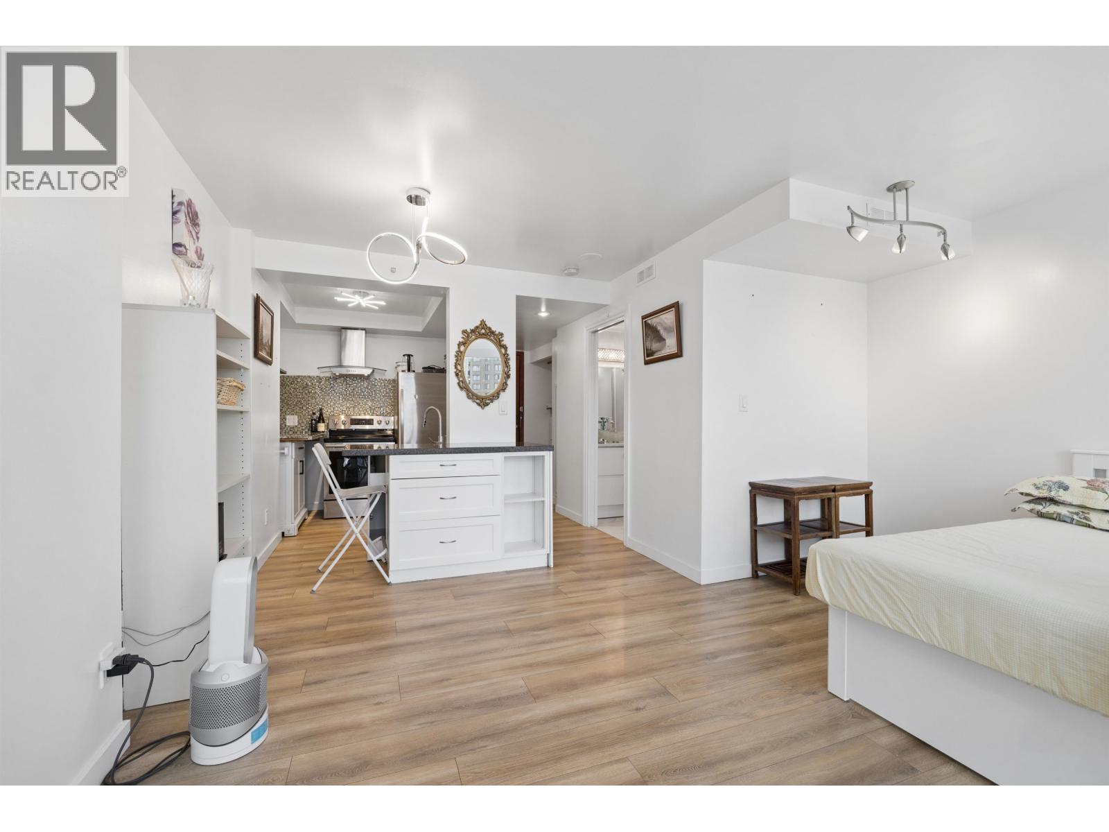 1 Bath House for Rent in Vancouver – 1406 1050 BURRARD, Vancouver – MLS# R3156150 - Image 32