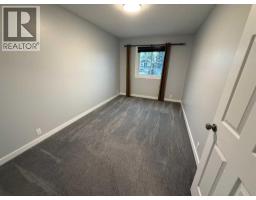 4pc Bathroom - 376 Sunlake Road Se, Calgary, AB T2X3H4 Photo 18