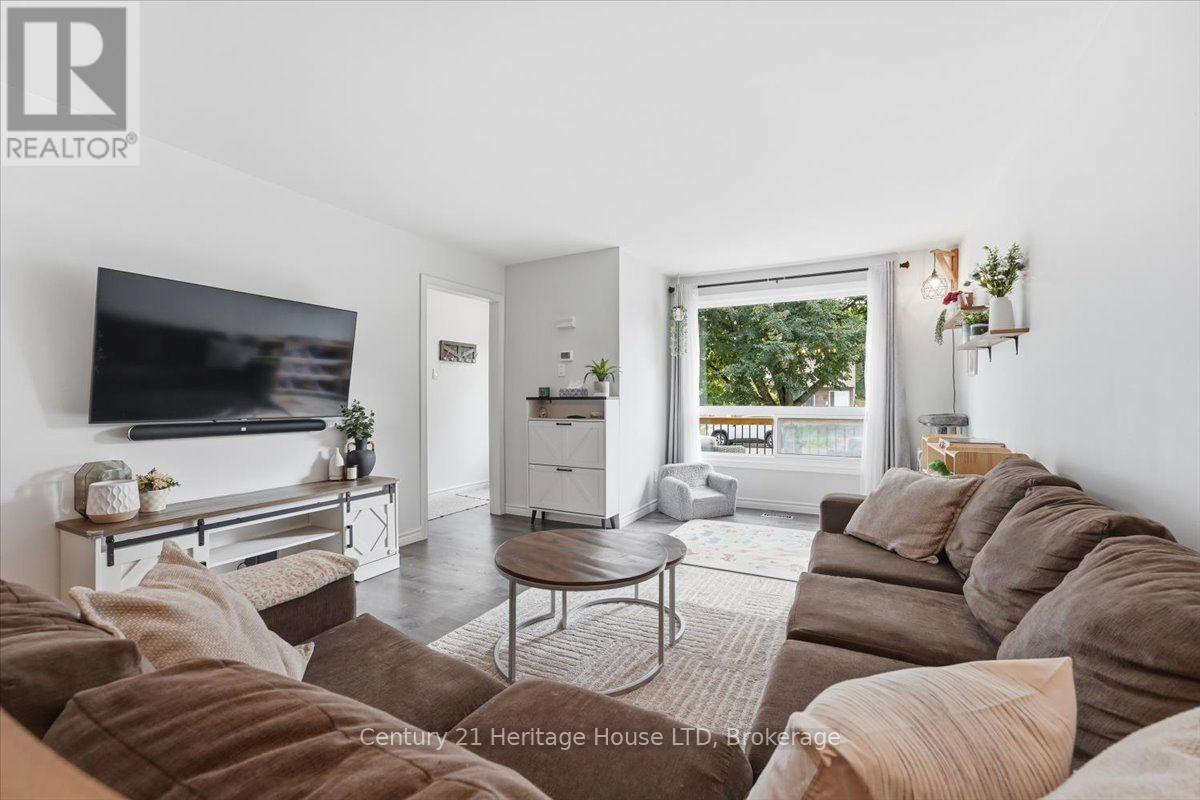 63 SILVAN DRIVE - 11