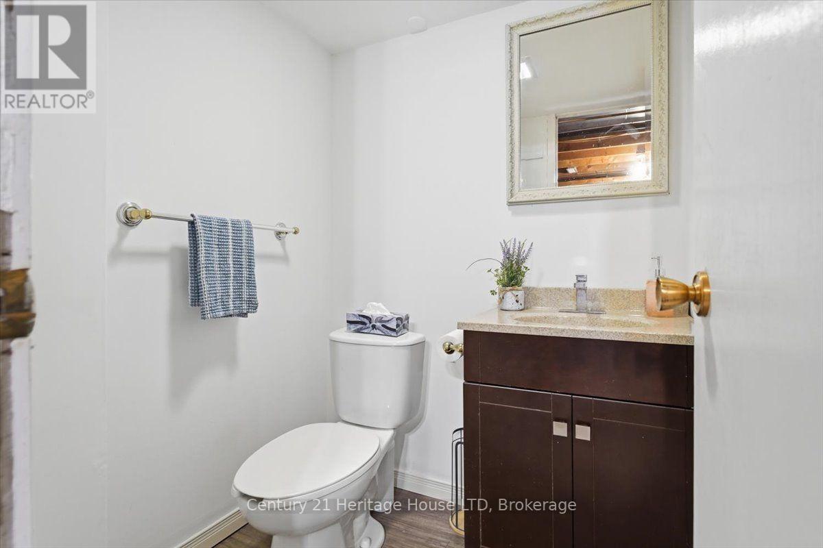 63 SILVAN DRIVE - Image 28