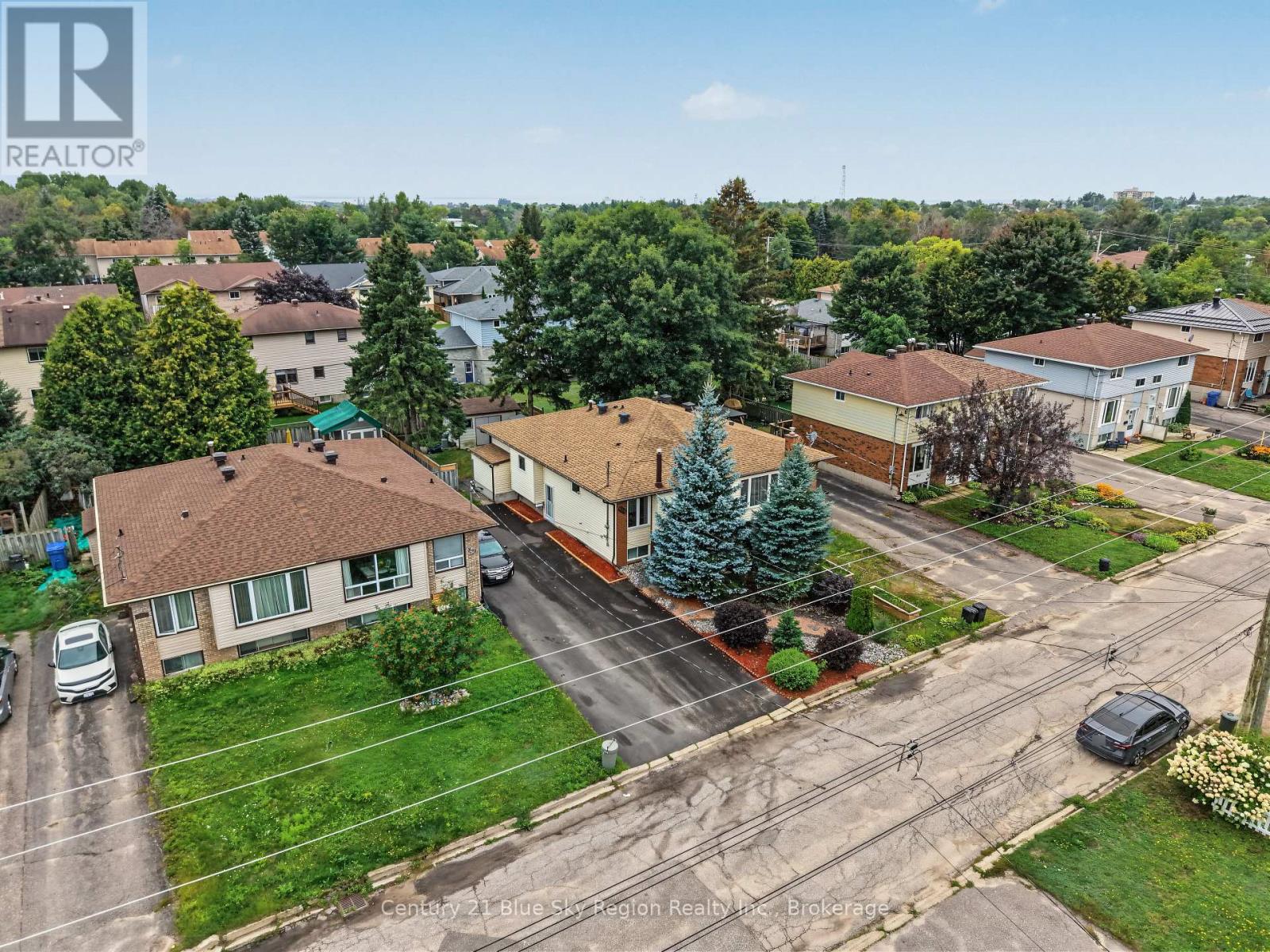 643 ROBARTS AVENUE - 41