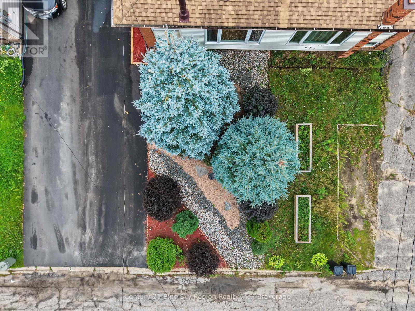 643 ROBARTS AVENUE - Image 43