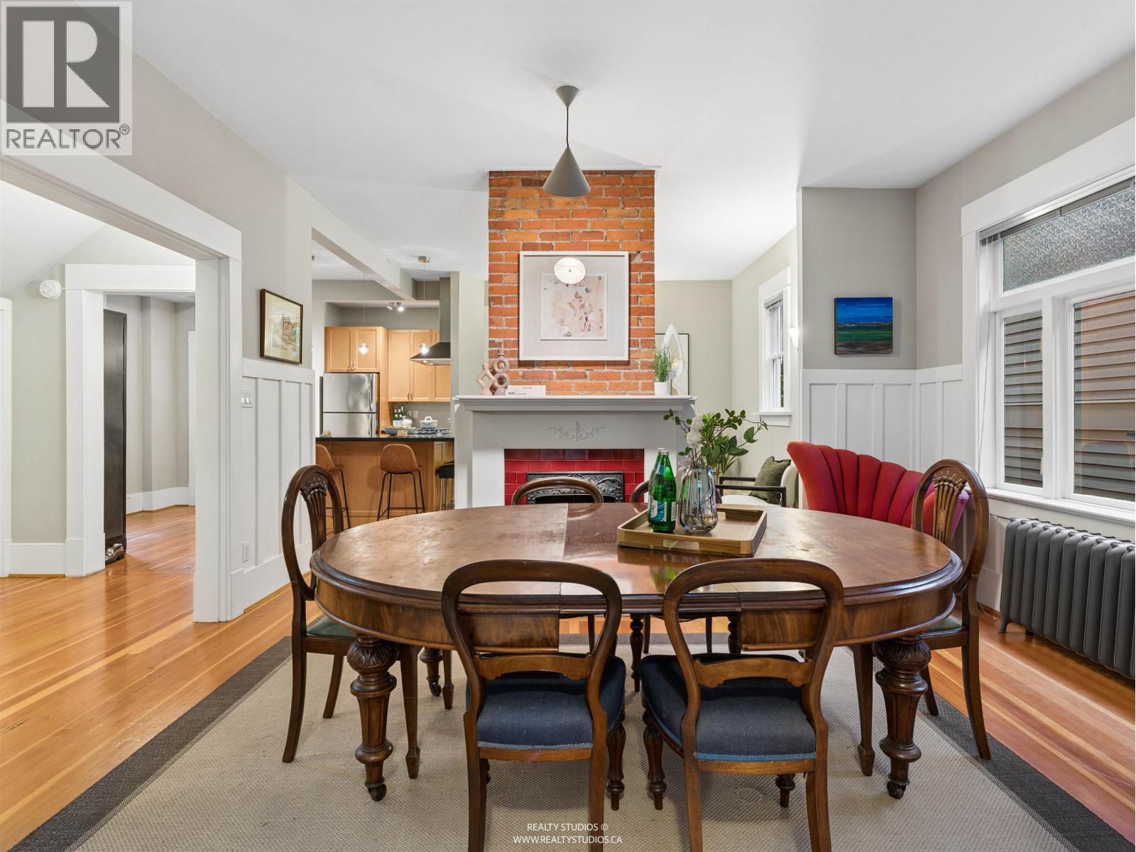 559 W 18TH AVENUE, Vancouver
