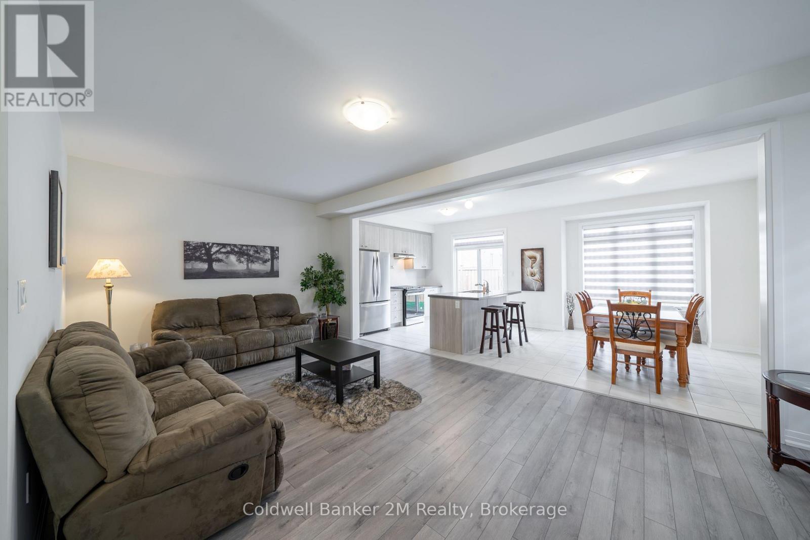 136 OGSTON CRESCENT - 13