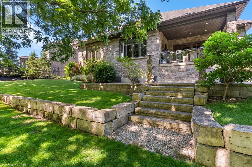 44 PIONEER RIDGE Drive — photo 2