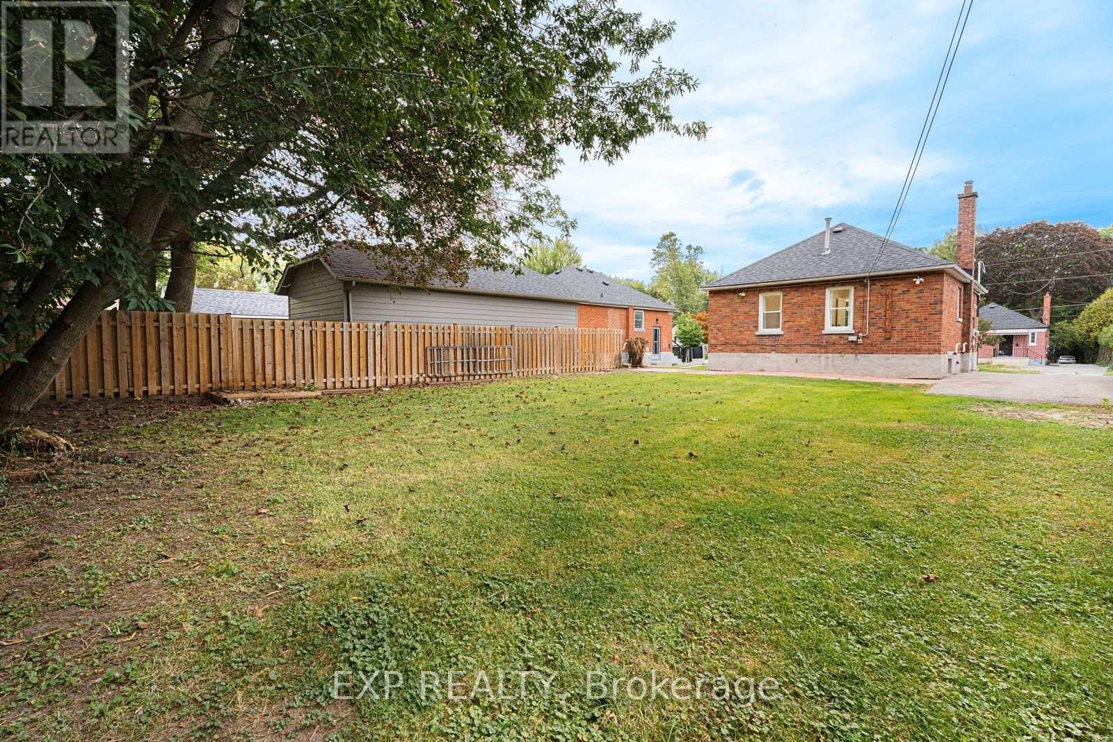 858 GRIERSON STREET - Image 34